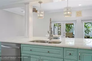 1736 NW 39th St, Oakland Park, FL 33309 - Photo 18