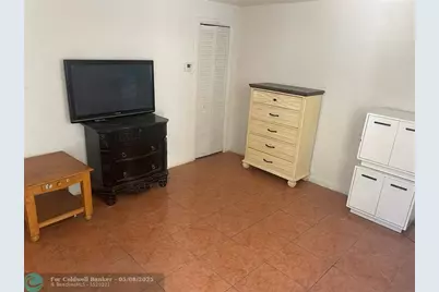 36 SW 14th St, Unit #2, Dania Beach, FL 33004 - Photo 4