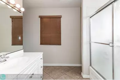 2095 SE Joyner Cir, Port Saint Lucie, FL 34952 - Photo 6