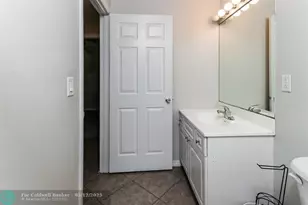 2095 SE Joyner Cir, Port Saint Lucie, FL 34952 - Photo 14