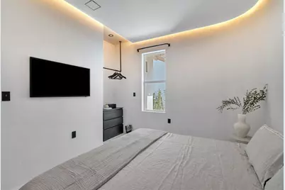 120 NE 25th St, Miami, FL 33137 - Photo 4