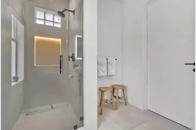 120 NE 25th St, Miami, FL 33137 - Photo 8