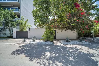 120 NE 25th St, Miami, FL 33137 - Photo 50