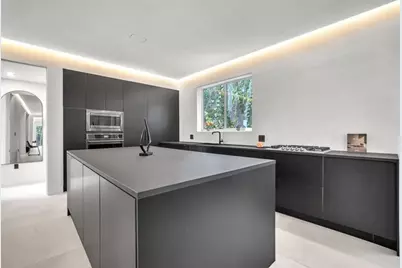 120 NE 25th St, Miami, FL 33137 - Photo 34