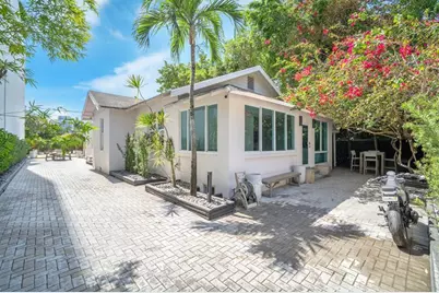 120 NE 25th St, Miami, FL 33137 - Photo 1