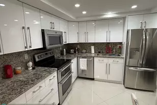 301 174th St, Sunny Isles Beach, FL 33160 - Photo 10