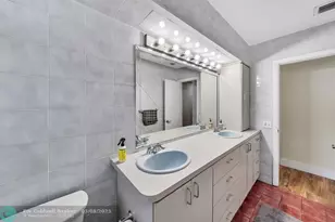 1870 NE 197th Terrace, Miami, FL 33179 - Photo 24