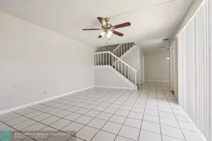 1660 Forest Lakes Cir, West Palm Beach, FL 33406 - Photo 8