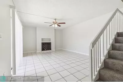 1660  Forest Lakes Cir, Unit #D, West Palm Beach, FL 33406 - Photo 6