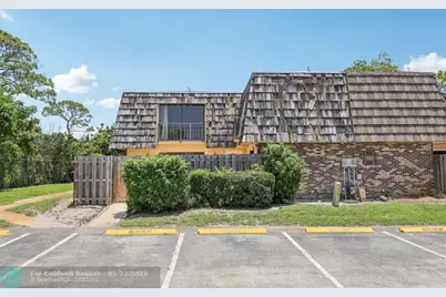 1660  Forest Lakes Cir, Unit #D, West Palm Beach, FL 33406 - Photo 1