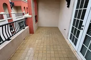 1033 NE 17th Way, Fort Lauderdale, FL 33304 - Photo 2