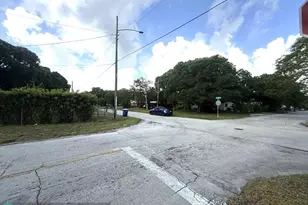 314 N 21st St, Fort Pierce, FL 34950 - Photo 6