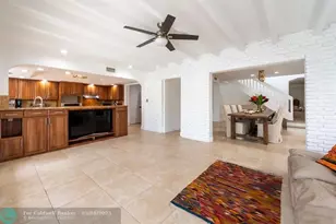 1749 SE 9th St, Fort Lauderdale, FL 33316 - Photo 12