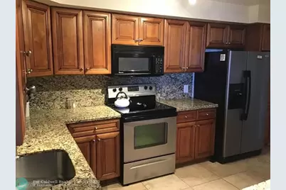 2940 N Course Dr, Unit #608, Pompano Beach, FL 33069 - Photo 2