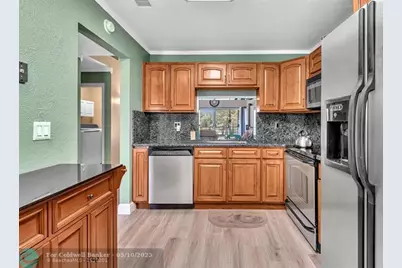 7598 NW 86th Ter, Unit #203, Tamarac, FL 33321 - Photo 6