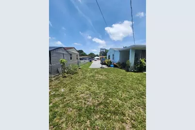 1230 NW 84th Ter, Miami, FL 33147 - Photo 28