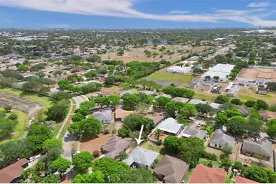 1590 NW 7th Ln, Pompano Beach, FL 33060 - Photo 24