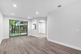 10657 NW 1st St, Plantation, FL 33324 - Photo 4