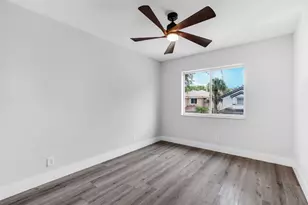 10657 NW 1st St, Plantation, FL 33324 - Photo 18