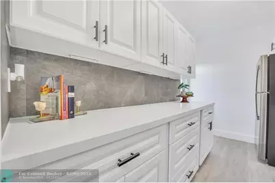 888  Intracoastal Dr, Unit #14F, Fort Lauderdale, FL 33304 - Photo 12
