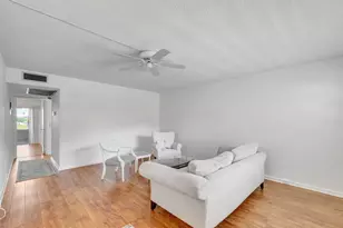 267 Wellington J, West Palm Beach, FL 33417 - Photo 6