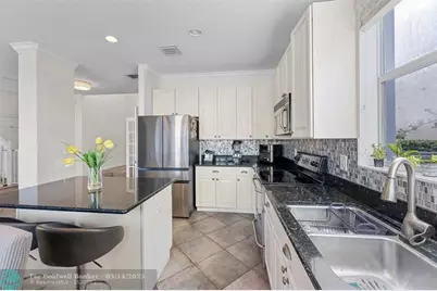 8121  Bautista Way, Palm Beach Gardens, FL 33418 - Photo 18