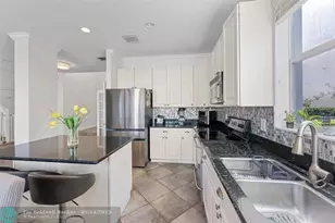 8121 Bautista Way, Palm Beach Gardens, FL 33418 - Photo 18