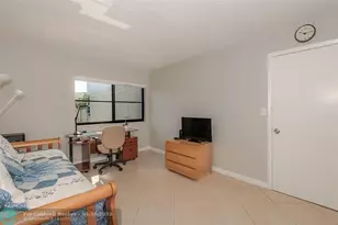 230 Lakeview Dr, Weston, FL 33326 - Photo 16