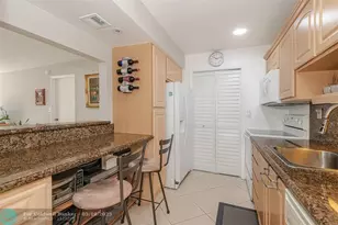 230 Lakeview Dr, Weston, FL 33326 - Photo 10