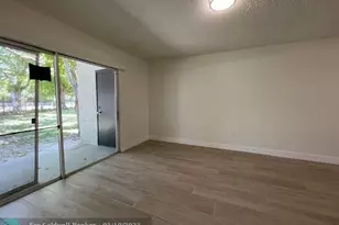 530 SW 113th Way, Hollywood, FL 33025 - Photo 8