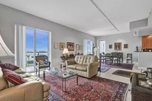 2633 NE 14th Ave, Wilton Manors, FL 33334 - Photo 8