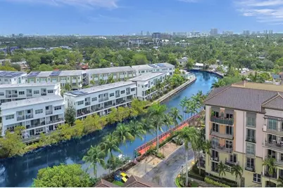 2633 NE 14th Ave, Unit #400, Wilton Manors, FL 33334 - Photo 2