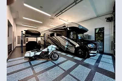 725  Poinciana Dr, Fort Lauderdale, FL 33301 - Photo 2