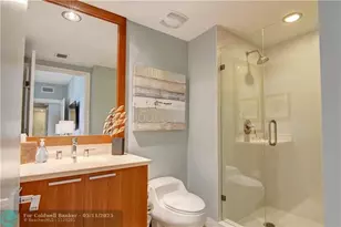 2640 Lake Shore Dr, Riviera Beach, FL 33404 - Photo 22