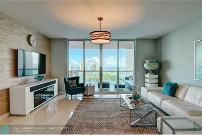 2640  Lake Shore Dr, Unit #2211, Riviera Beach, FL 33404 - Photo 2