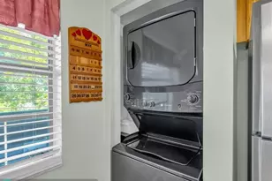 1101 Colony Point Cir, Pembroke Pines, FL 33026 - Photo 16