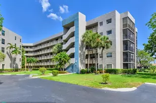 1101 Colony Point Cir, Pembroke Pines, FL 33026 - Photo 2