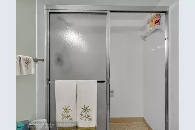 1101  Colony Point Cir, Unit #422, Pembroke Pines, FL 33026 - Photo 34