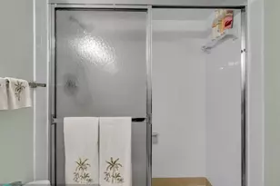 1101 Colony Point Cir, Pembroke Pines, FL 33026 - Photo 34