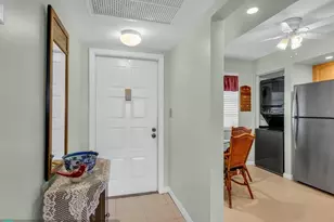 1101 Colony Point Cir, Pembroke Pines, FL 33026 - Photo 10