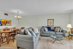 1101 Colony Point Cir, Pembroke Pines, FL 33026 - Photo 24