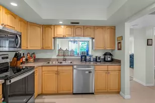 1101 Colony Point Cir, Pembroke Pines, FL 33026 - Photo 12