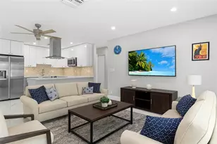 409 NE 27th Dr, Wilton Manors, FL 33334 - Photo 2