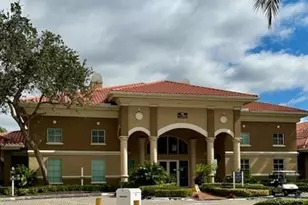 151 SW 117th Ave, Pembroke Pines, FL 33025 - Photo 2