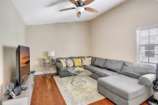 9725 NW 26th Ct, Sunrise, FL 33322 - Photo 6