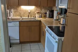 3130 Holiday Springs Blvd, Margate, FL 33063 - Photo 10