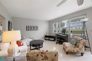 194 Newport L Unit, Deerfield Beach, FL 33442 - Photo 2