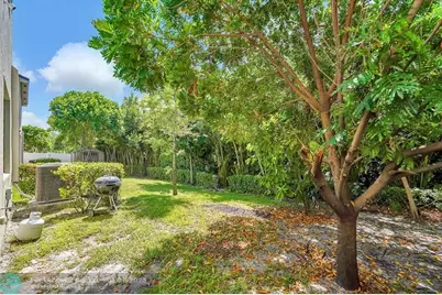 453 NW 36th Ave, Pompano Beach, FL 33069 - Photo 46