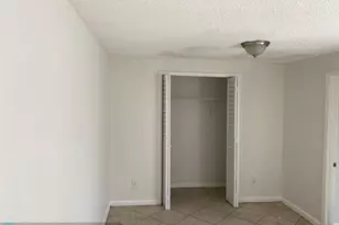 1640 SW 40th Terrace, Unincorporated Broward County, FL 33317 - Photo 2