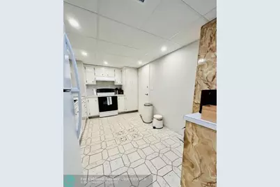 1150  Hillsboro Mile, Unit #212, Hillsboro Beach, FL 33062 - Photo 4